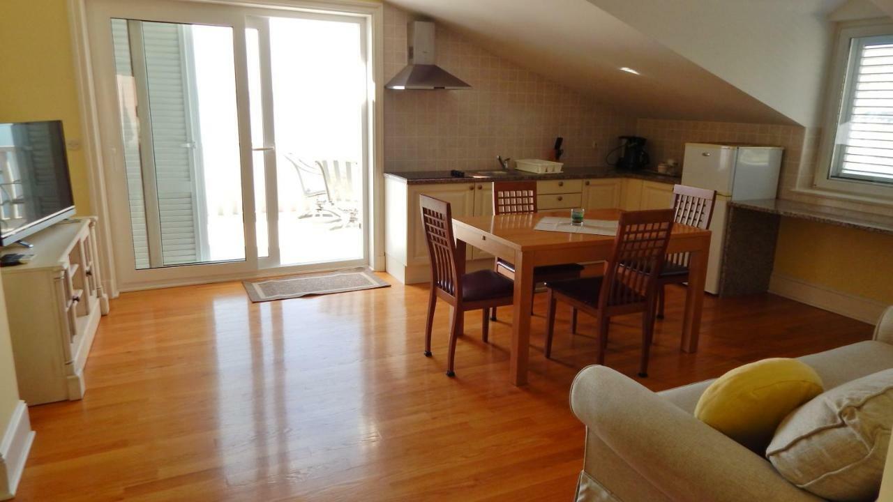 Seafront Apartments Nemira Omis Omiš Exterior foto