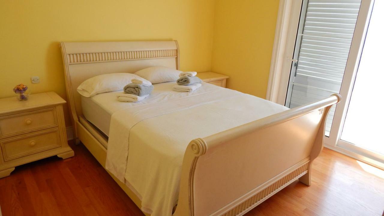 Seafront Apartments Nemira Omis Omiš Exterior foto